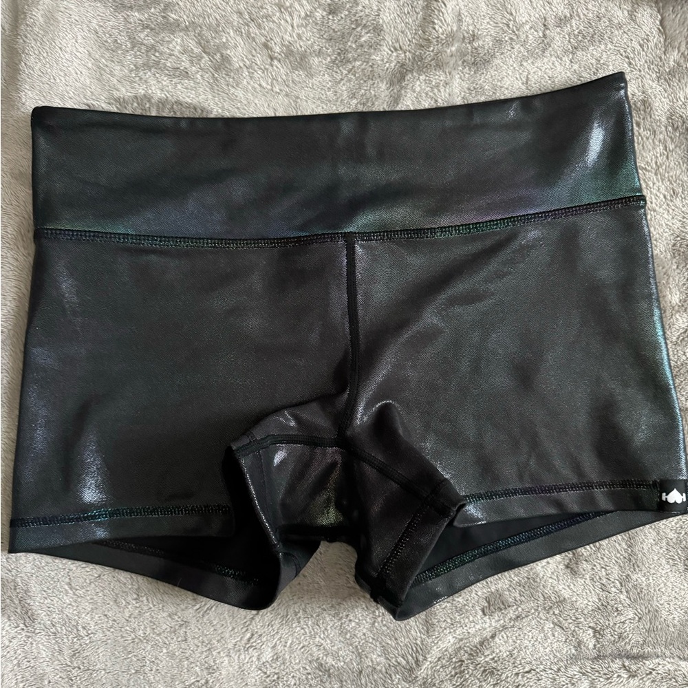 🔥WodBottom Shiny Hiney Shorts- 3”inseam